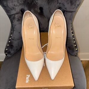 Christian Louboutin So Kate Heels